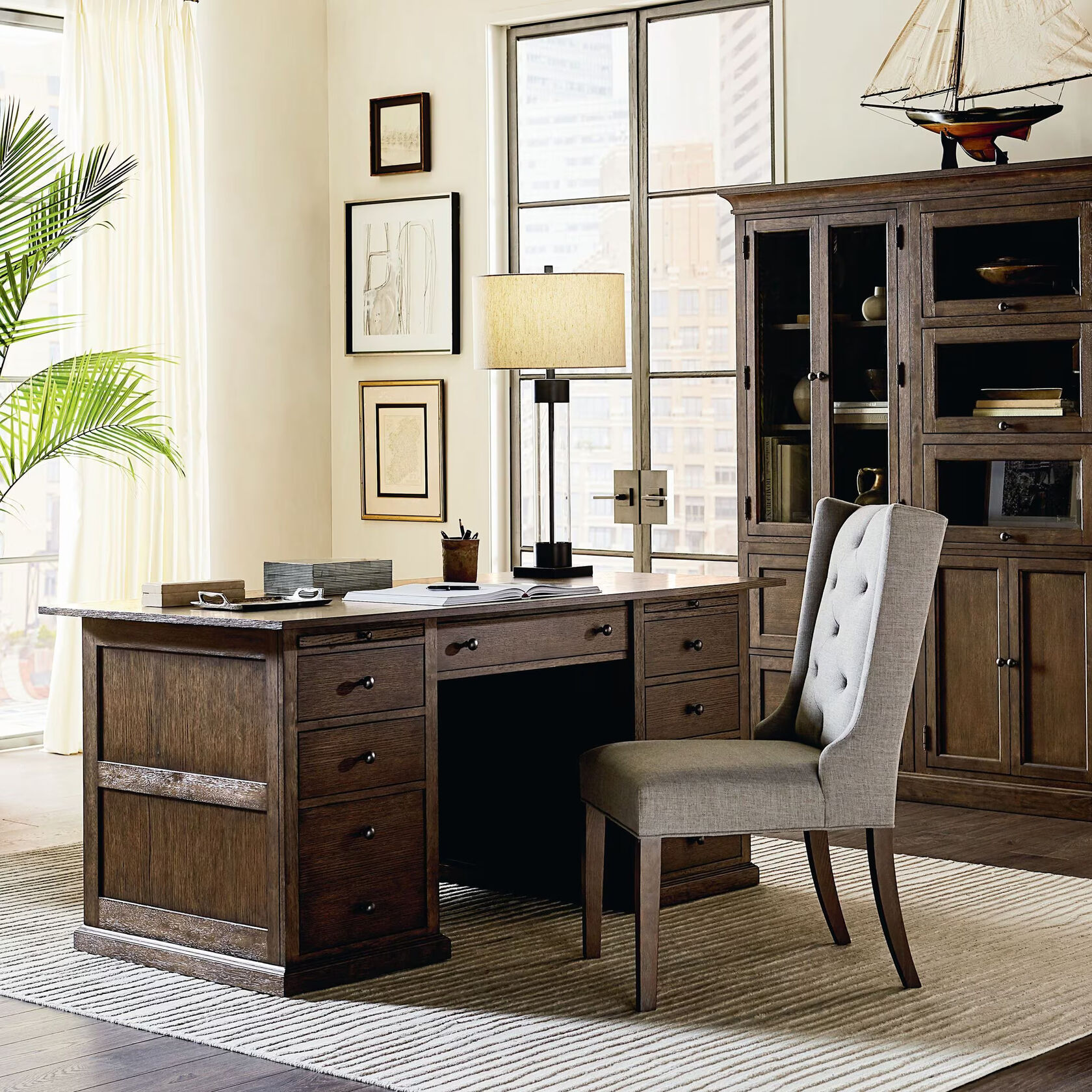 Choosing the Right Desk for Your Home Office