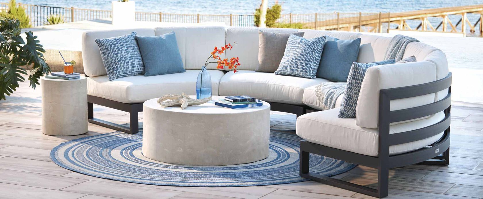 Bonavista outdoor sectional