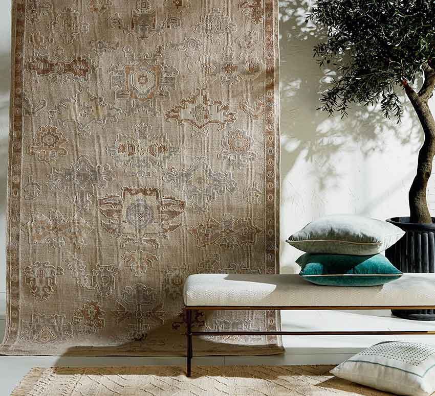 Rug display Rug display