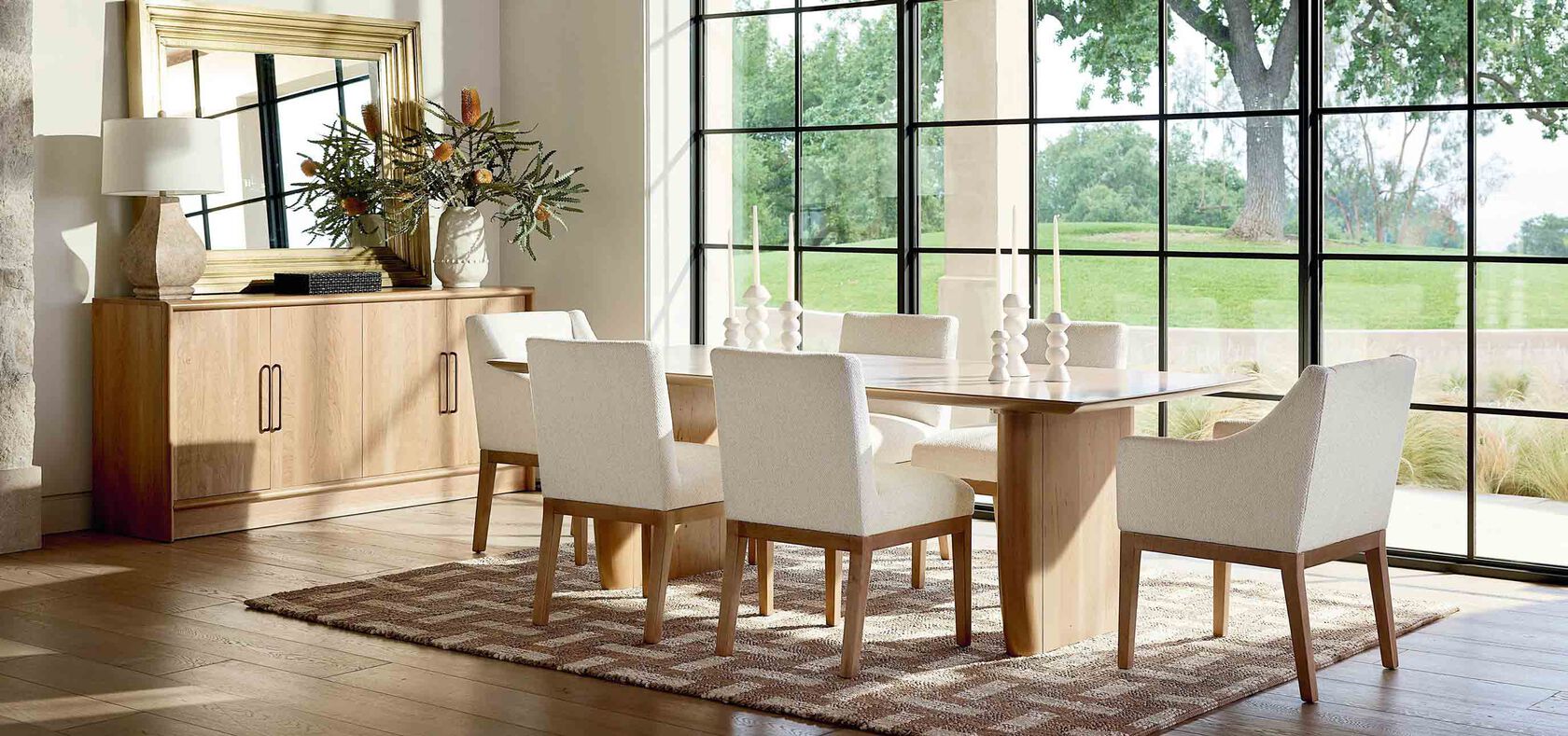 Dresden dining table with upholstered chairs